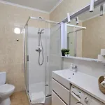 Green Apartment Moekatsjeve