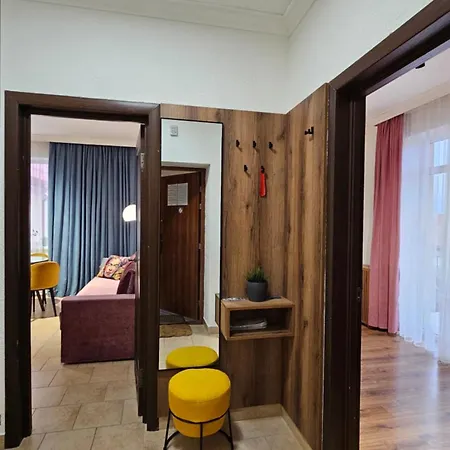 світло та вода постійно! Apartamento Mukácheve