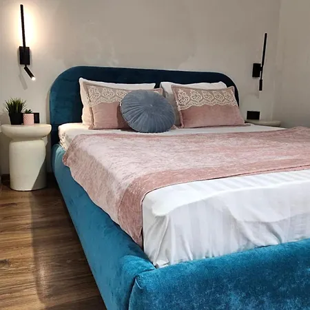 світло та вода постійно! Apartamento *